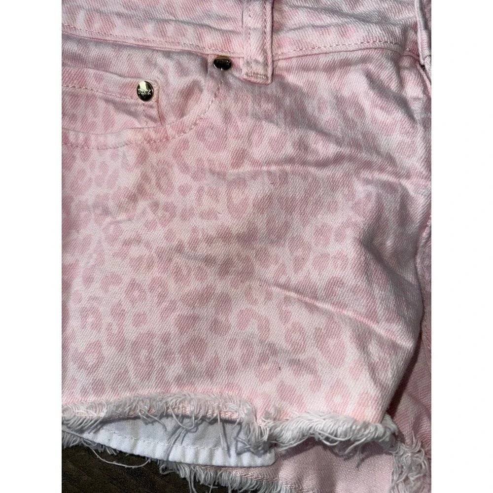 VTG Y2K Victoria's Secret PINK women's pink leopard print studded denim shorts 8 - Picture 5 of 9
